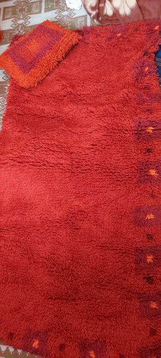 Китеници, пътеки, валяни и родопски одеяла