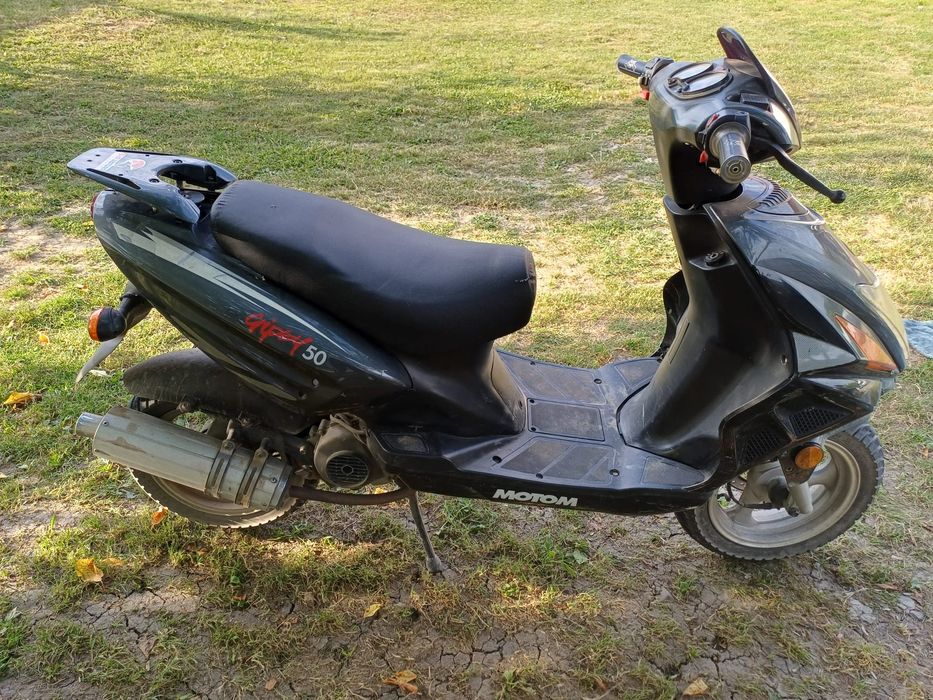 Vând scuter gyt6 49cc