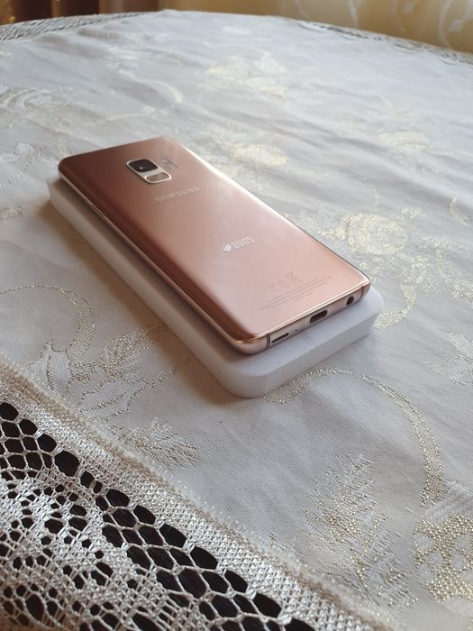 Vând Samsung Galaxy S9 Color Sunrise Gold Ca Nou