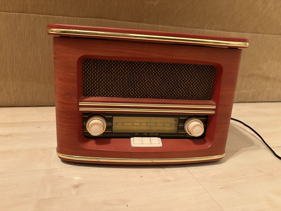 Радио/ CD плеер  / Блютуз