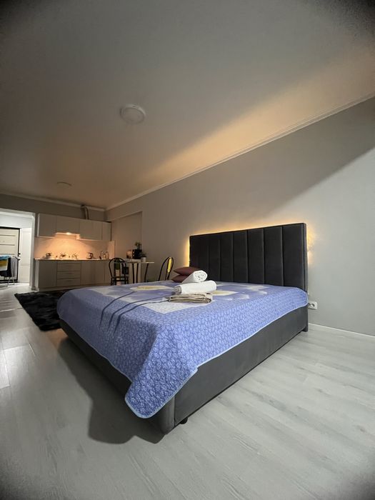 Арбат, на ночь 15000 по часам 2500