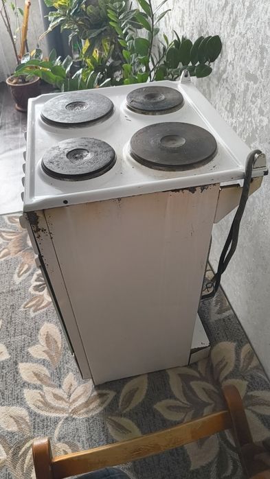 Электрическая плита