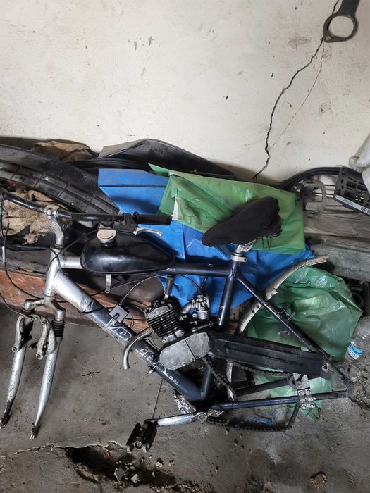 Bicicletă cu motor