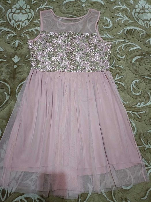 Vând rochie eleganta
