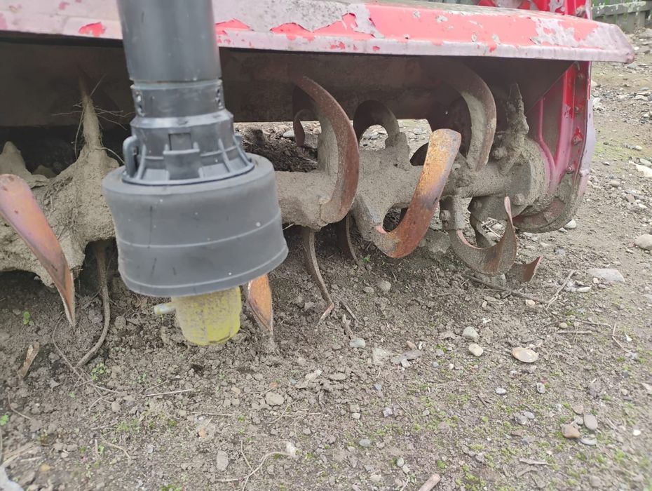 Vând Plug și Freză agricolă (lățime 1.5m)