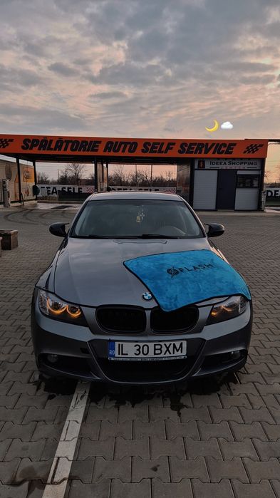 Vând Bmw 320d E91 facelift 2011 luna a 10 a , Negociabil