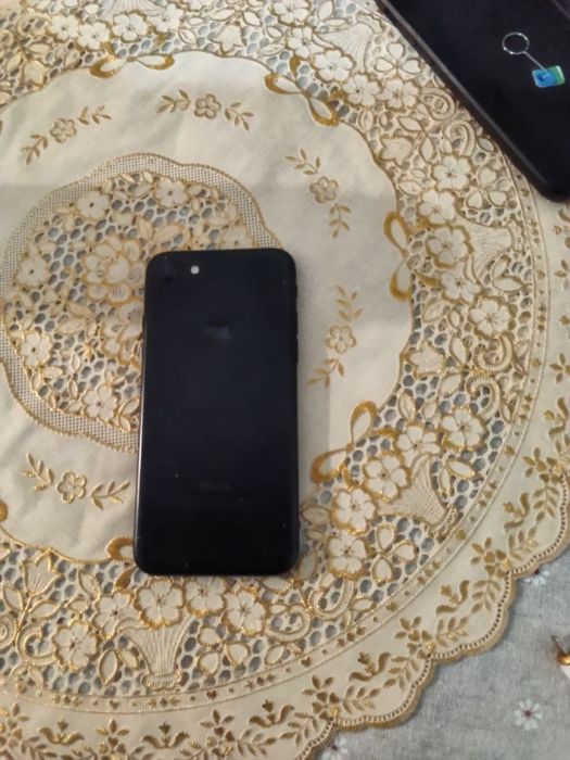 Породам 7 айфон.