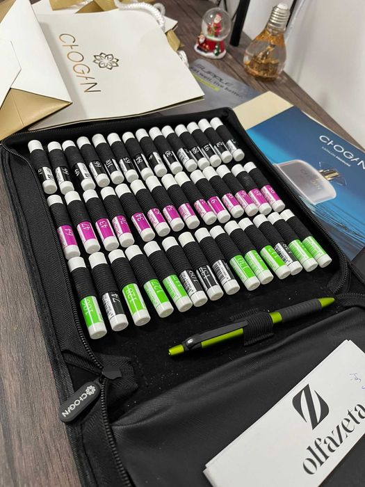 Vand kit chogan 42 mostre, cataloage si pungi de cadou