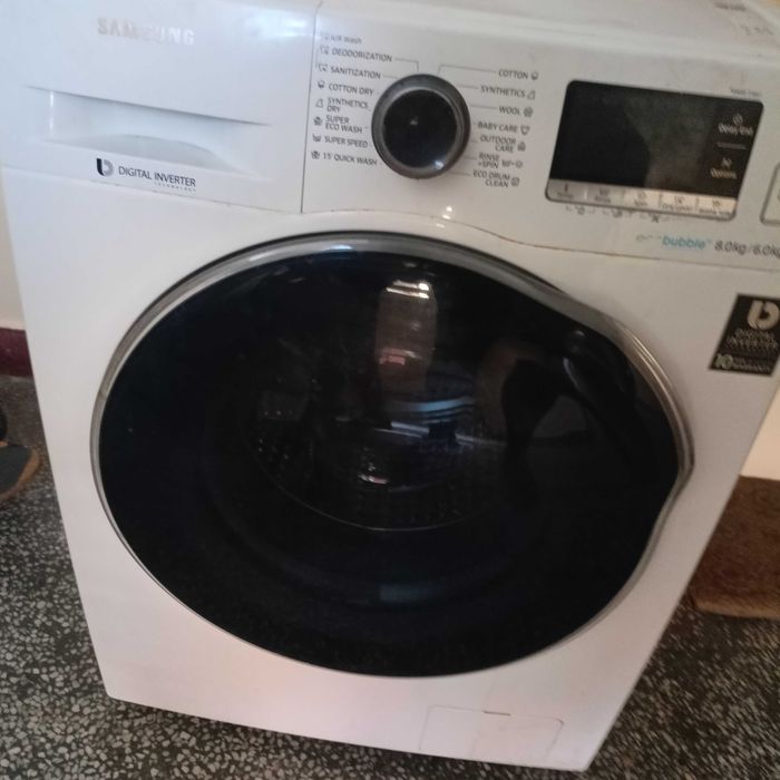 Продавам пералня/сушилня за части