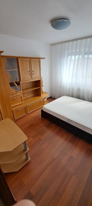 Chirie sparrament 3 camere cartierul Nufarul str. Bumbacului