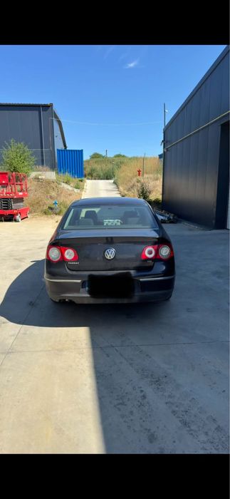 Passat b6 volan pe dreapta unic propietar in romania se vinde cu prefectarea actelor sau certificat de radiere.