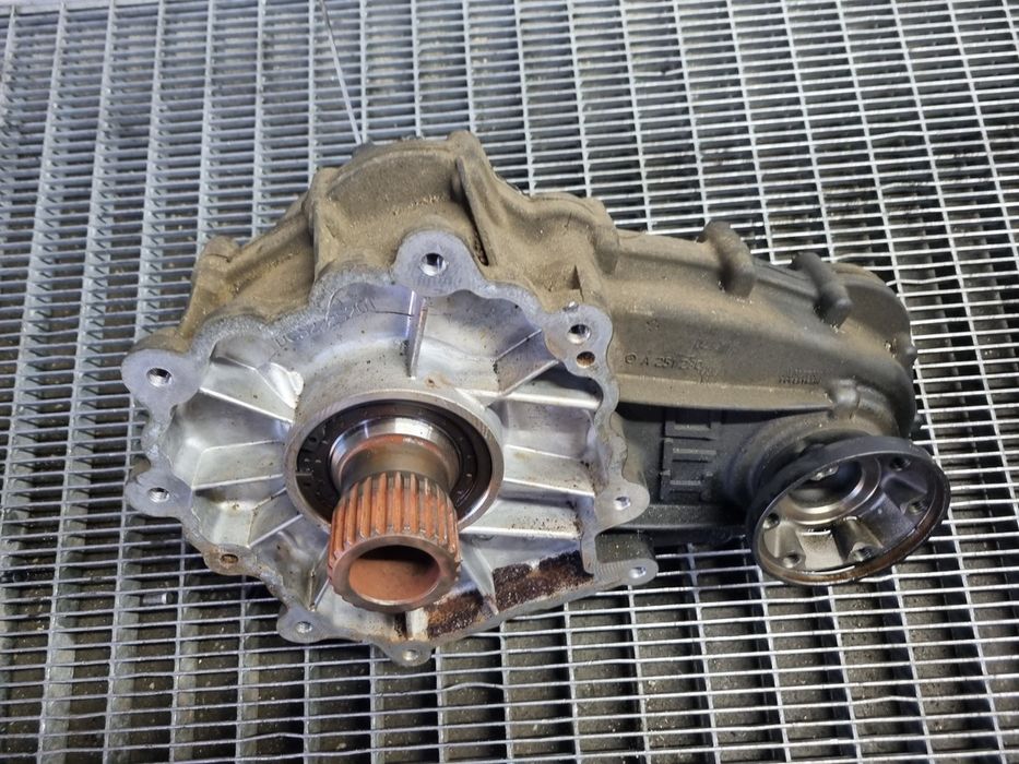 Cutie de Tranfer Grup Fata Mercedes ML W164 3.0 D 2005 - 2008 224CP Automata (1536) Diesel 4x4 A2512800900 Garantie