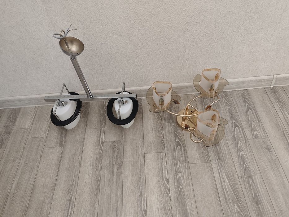 Люстра несколько люстр две или три продаётся б/у в хорошем состоянии с