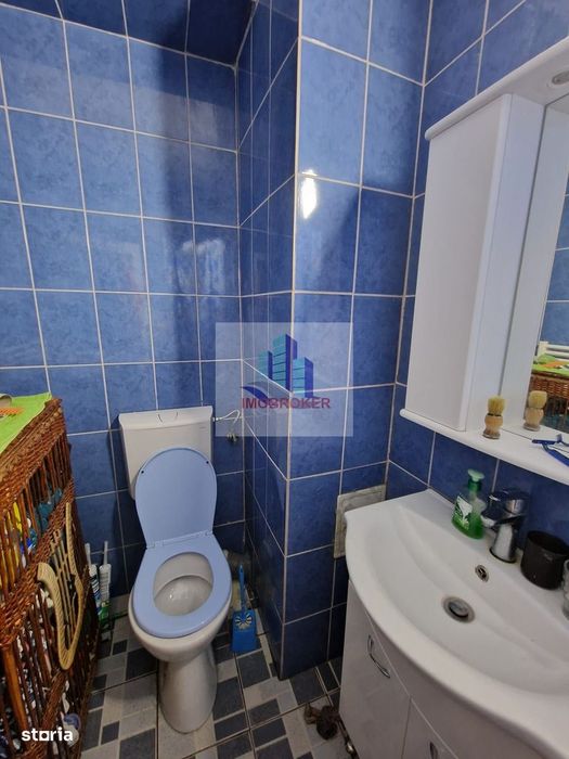 Apartament cu 1camera de vanzare, cu centrala proprie pe gaz in Iosia.