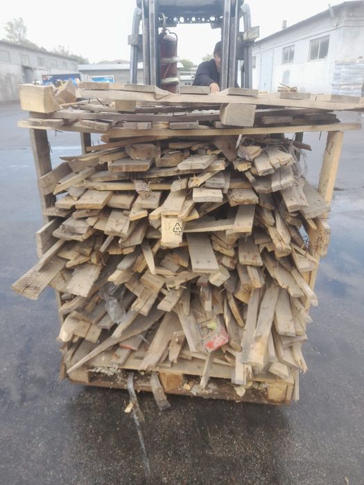Срочно продам сломанные палеты,дрова б/у
