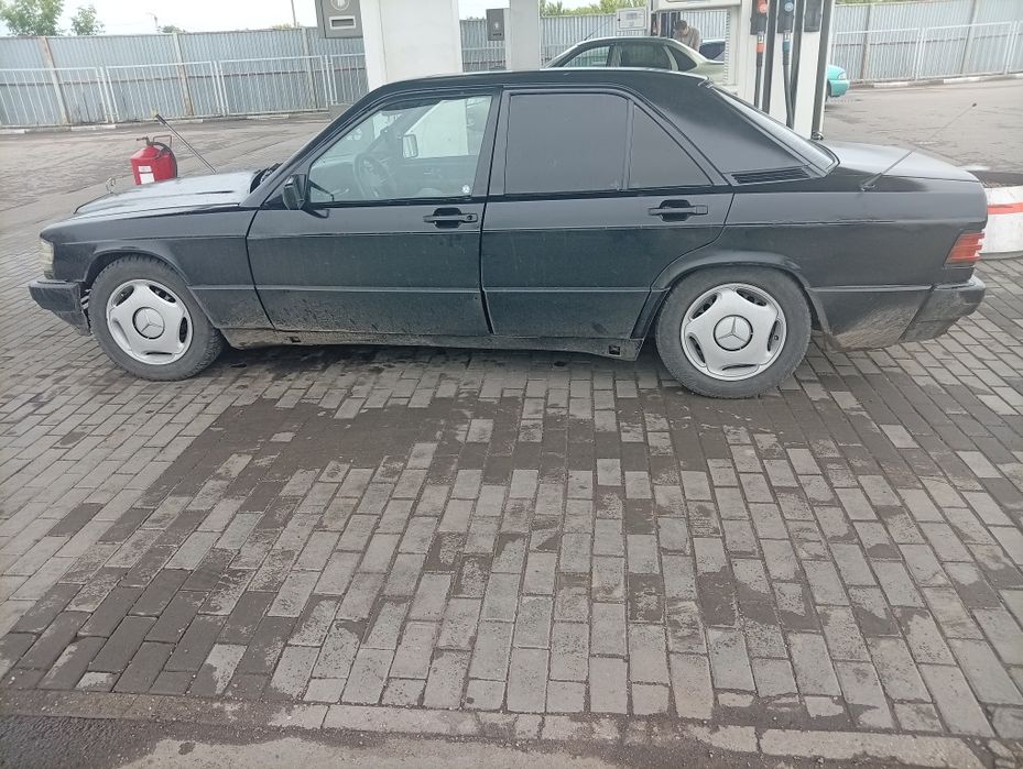 Продам Мерседес 190.