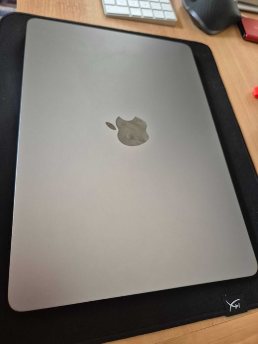 Macbook Air M2 8GB RAM 256GB