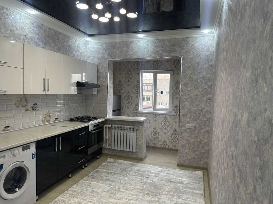 Срочно сдаётся 2 ком/5/9 на Максимa Горького