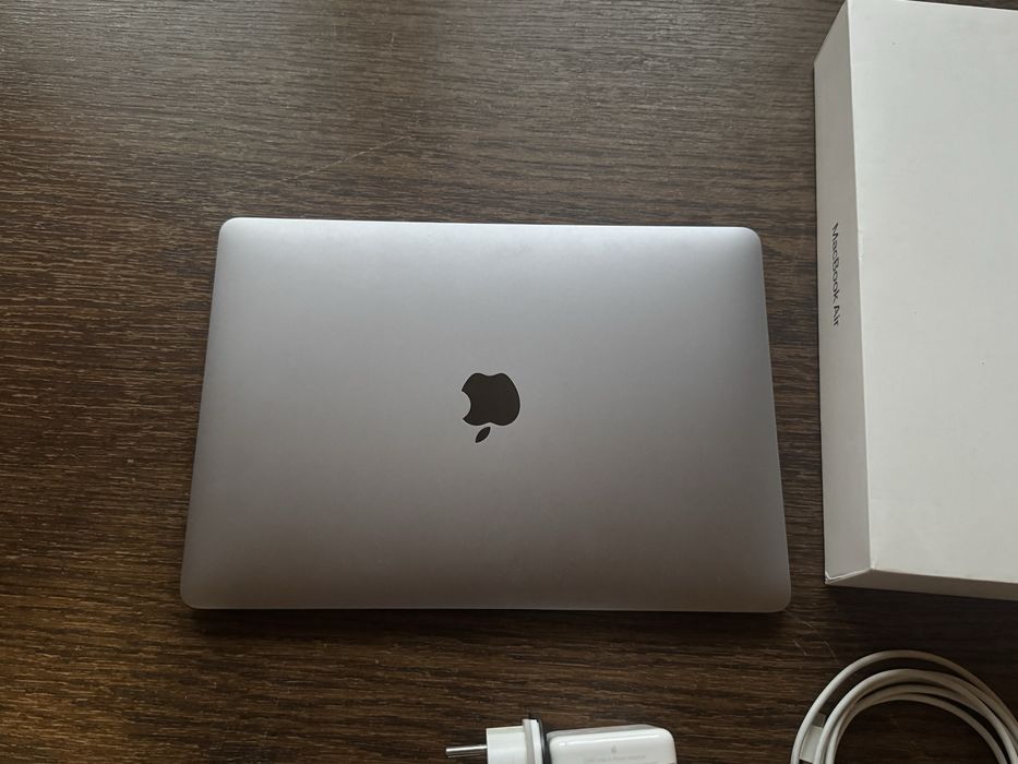 MacBook Air 8/512GB M1 chip