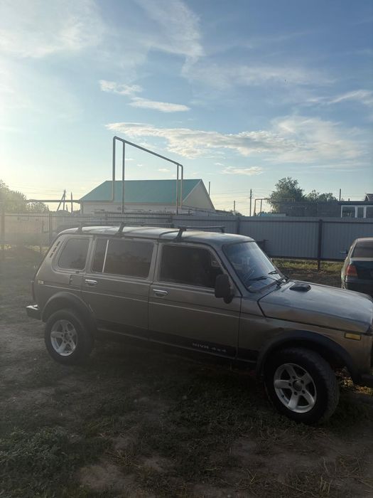 Продам Ниву 21310