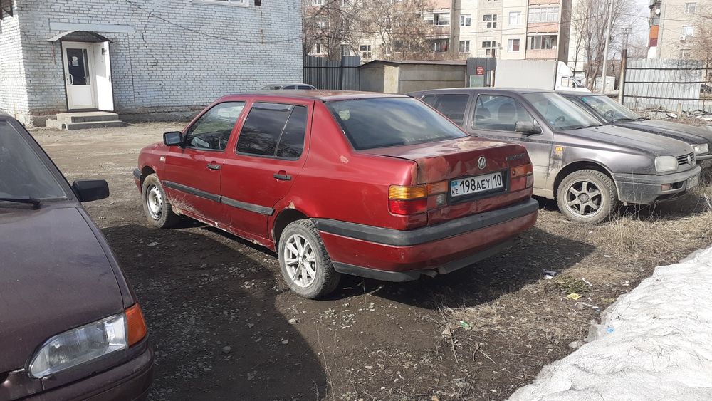 Продам vw венту 1.8