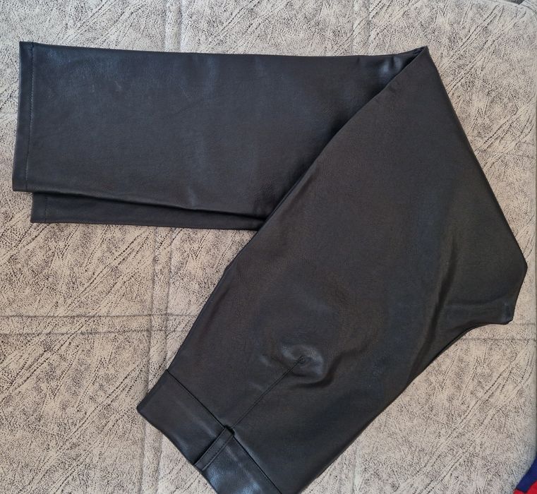 Продам кожаные брюки новые