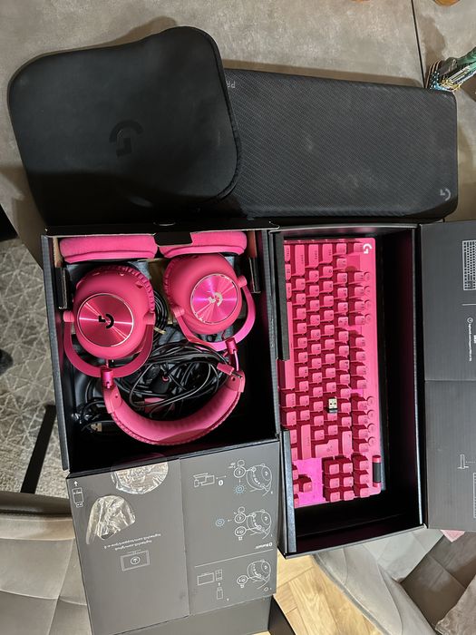 logitech наушники и клавиатура