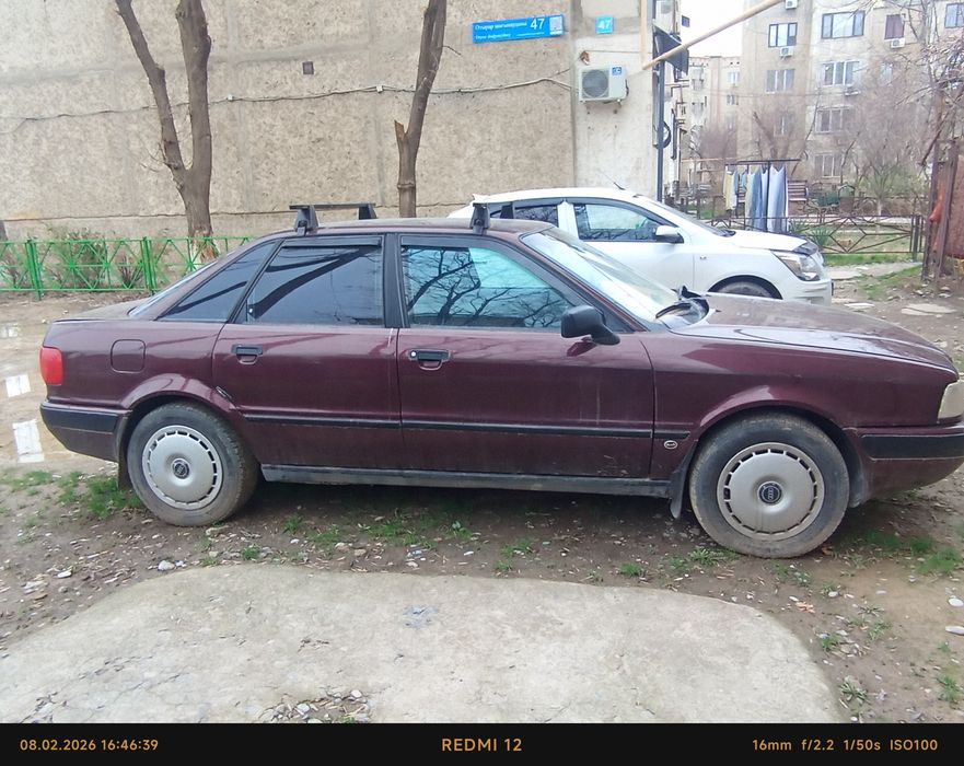 Продам срочан Ауди б4 2.0куб инжектр