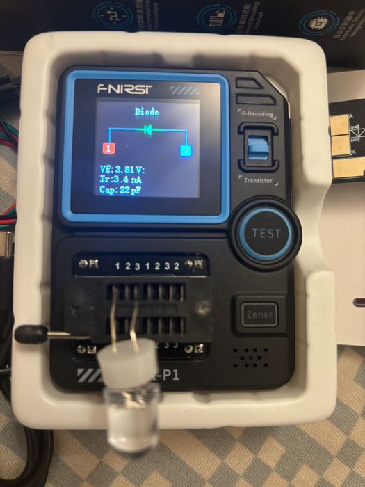 Tester tranzistori LCR-P1 multifunctional