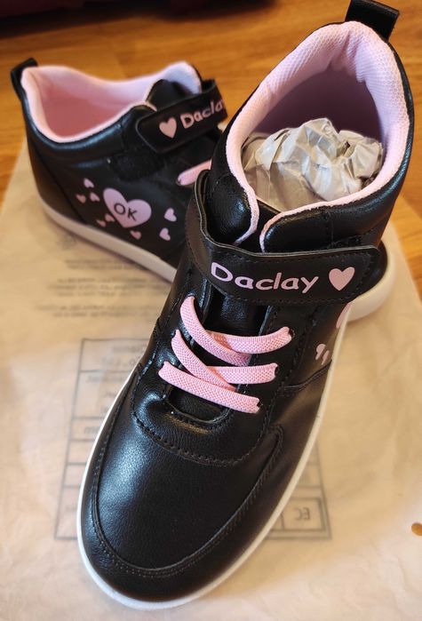 Incaltaminte pentru fete pantofi, sandale, adidasii , noi