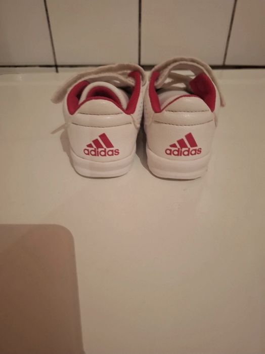 Adidași copilași