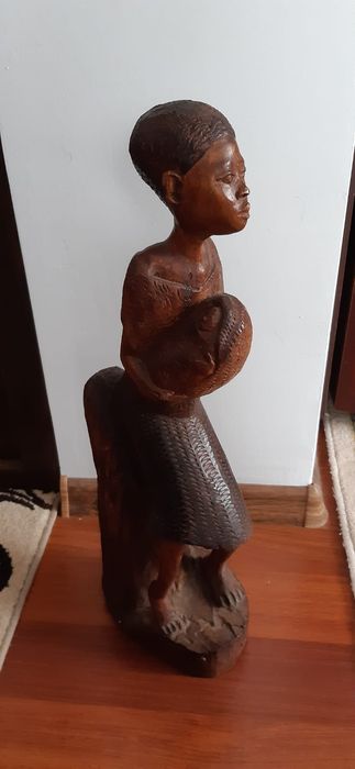 Statuie Vintage din lemn întreg sculptată manual