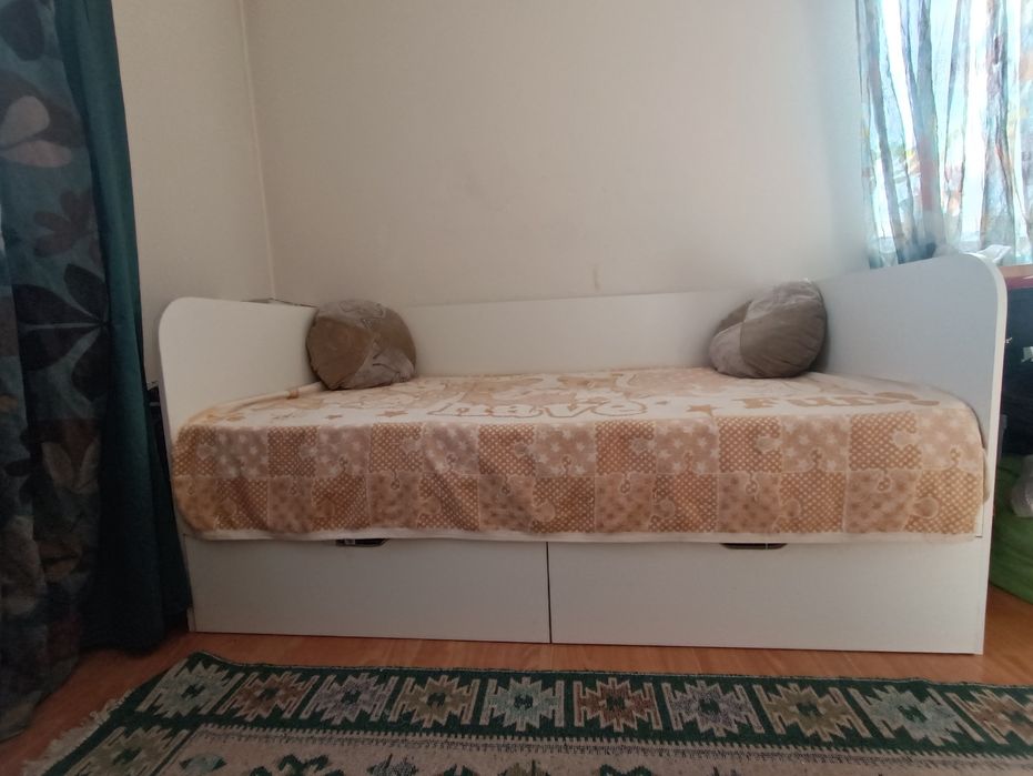 Кровать детская белая