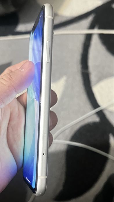 Айфон 11 без зарядки