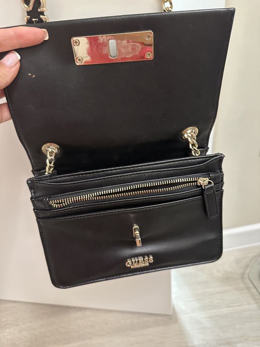 Оригинална чанта-Guess