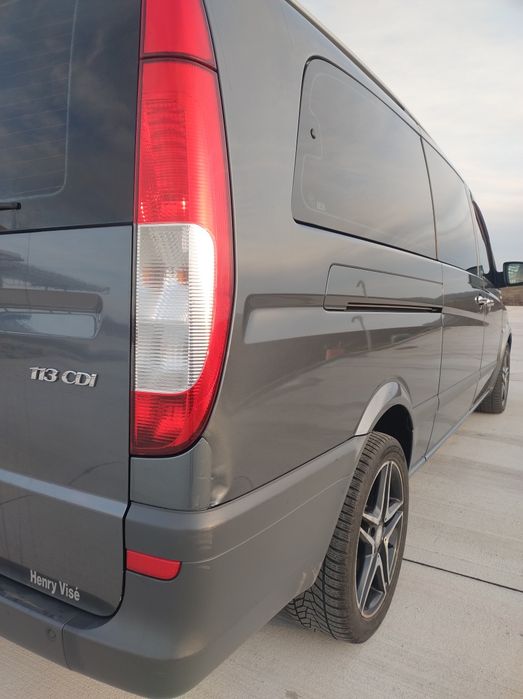 Vând Mercedes Vito  8+1 Extra long