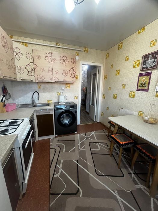 Продам 1 комн КВ в районе Бензостроя