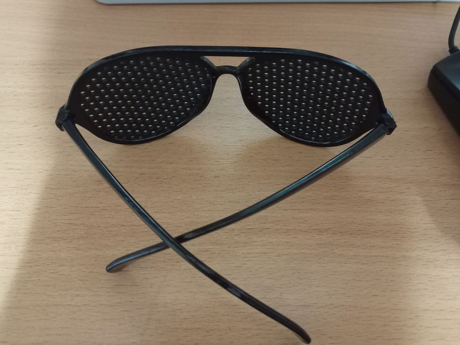 Очки тренажеры для глаз сетчатые