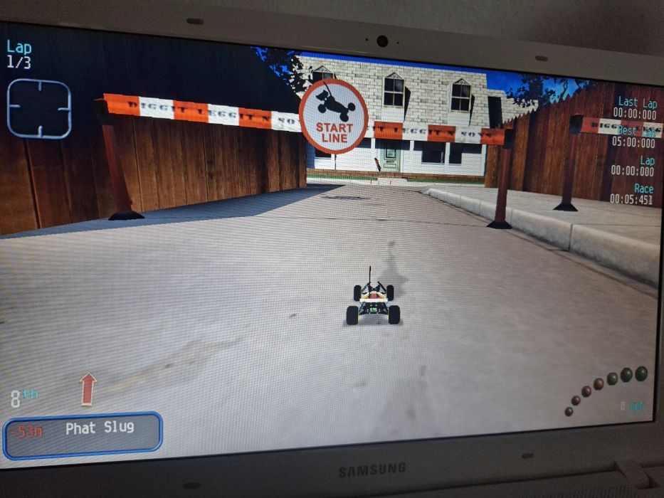 Laptop gaming Samsung cu jocuri instalate Gta 5,Fifa,Nfs
