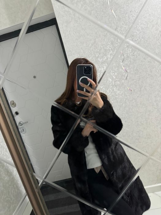 Продаю норковую шубу