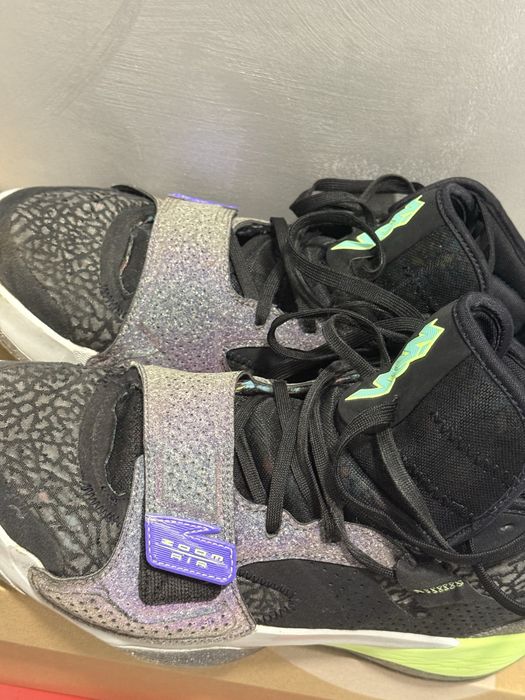 Air Jordan Zion 2
