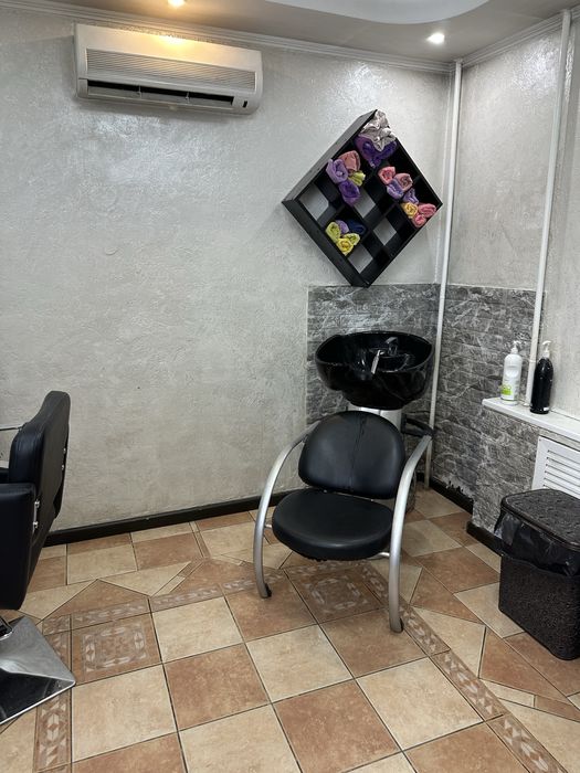 Сдается кресло парикмахеру