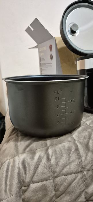 Мультиварка новая все в комплекте