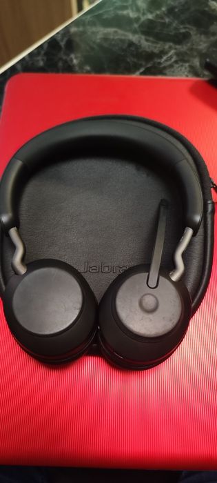 Оригинални Блутут Слушалки Jabra , Силен чист звук Промо цена