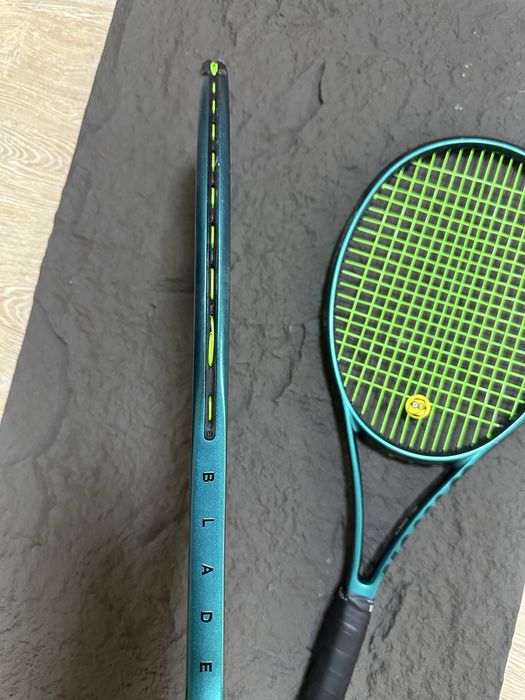 Тенис ракета Wilson Blade v9 305 гр 2 бр