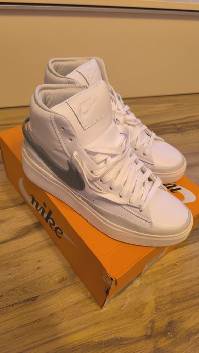 Nike blazer phantom mid