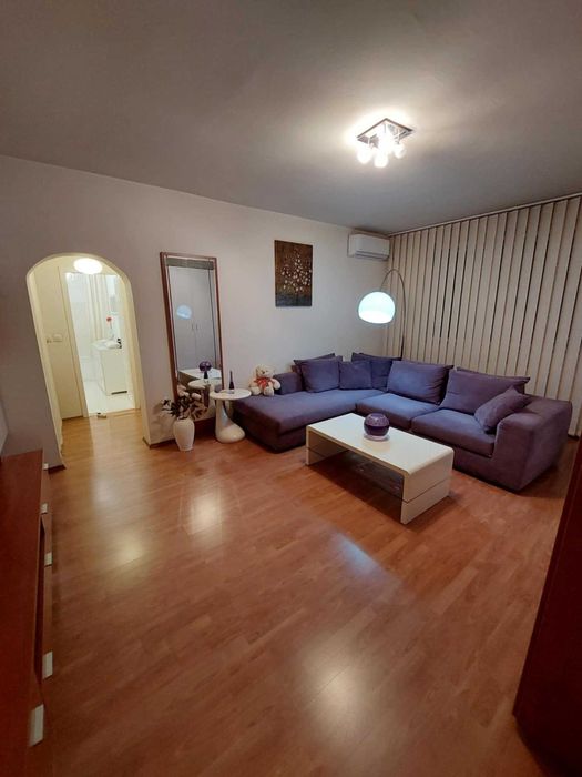 Apartament 68 mp utili