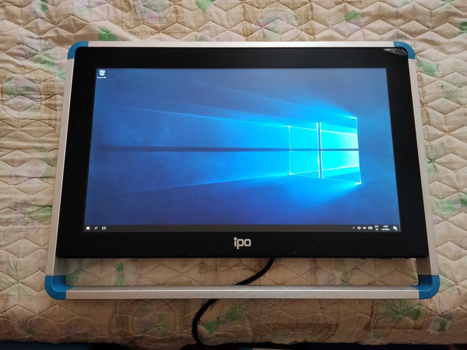 Компютър All in One IPO Technologie FUTURA 21 WCI, TOUCH SCREEN 21.5'' FHD,  i5-5350U - 1.8GHz, RAM 8GB, SSD 240GB