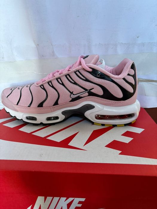 Nike air max plus glaze