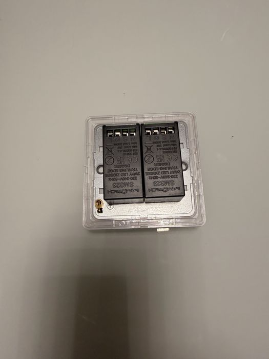 SAMÜTECH SM323 –Смарт димер Zigbee безшумно димиране,измерване енергия